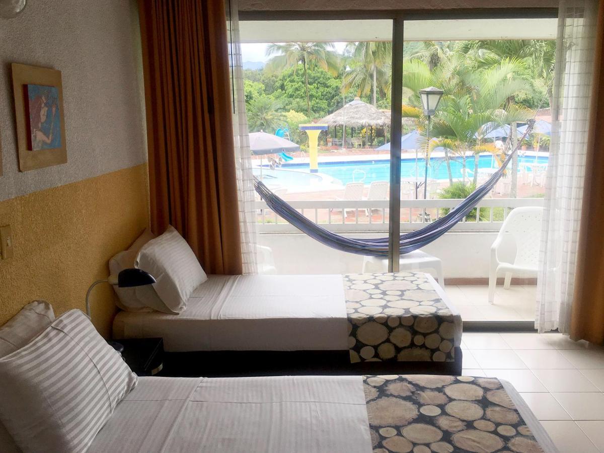 Hotel Hacienda El Diamante Villeta Exteriér fotografie