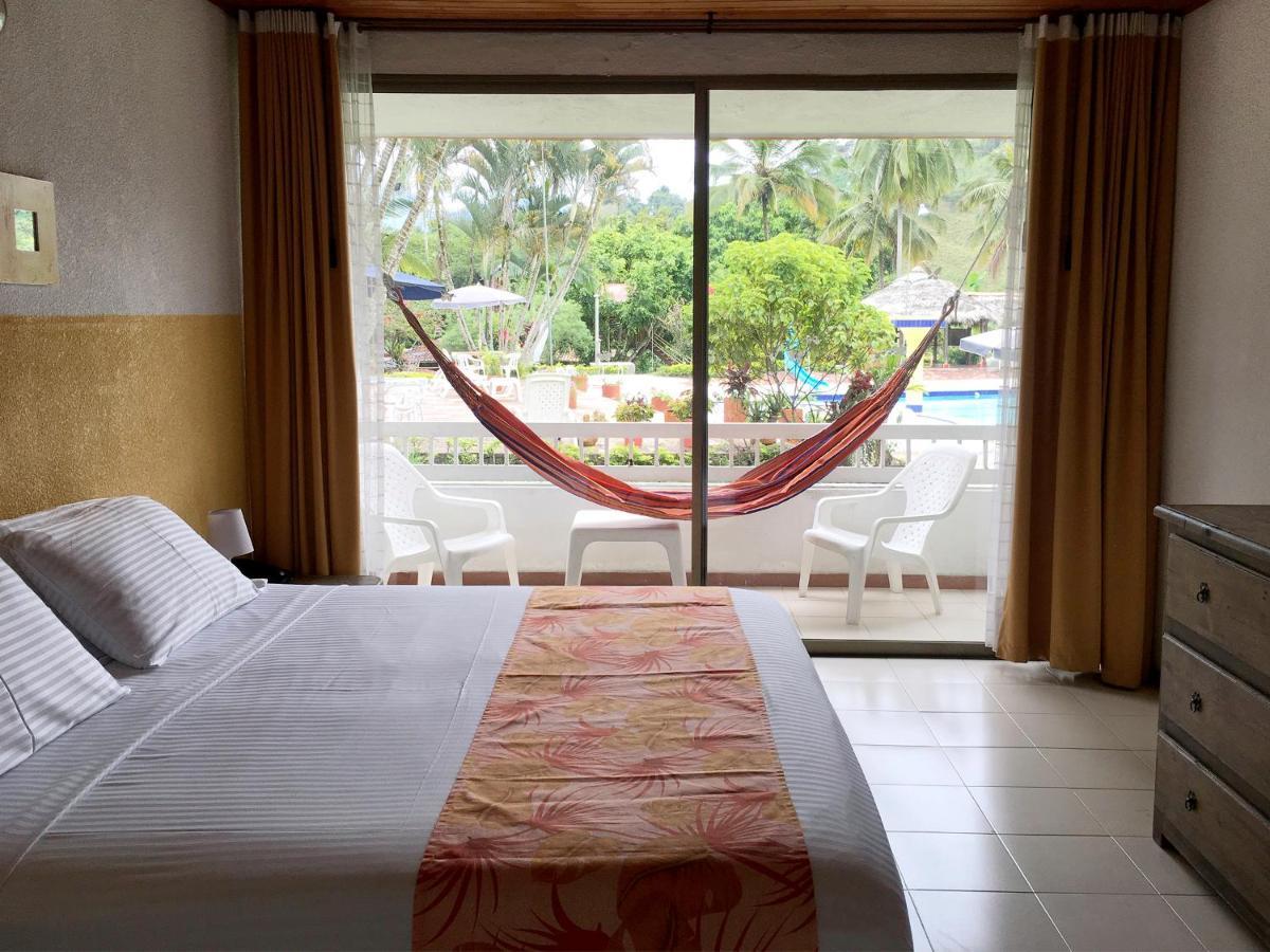 Hotel Hacienda El Diamante Villeta Exteriér fotografie