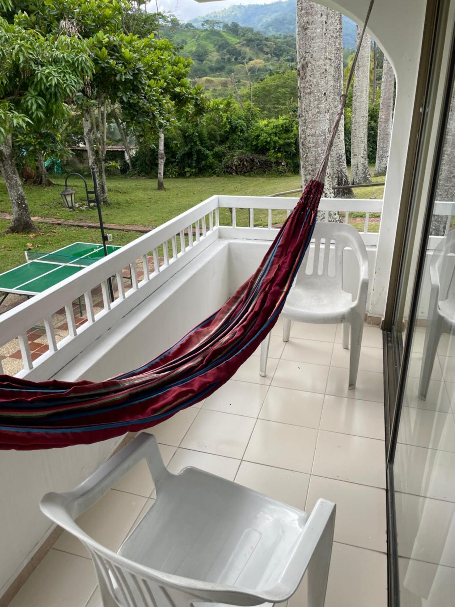Hotel Hacienda El Diamante Villeta Exteriér fotografie