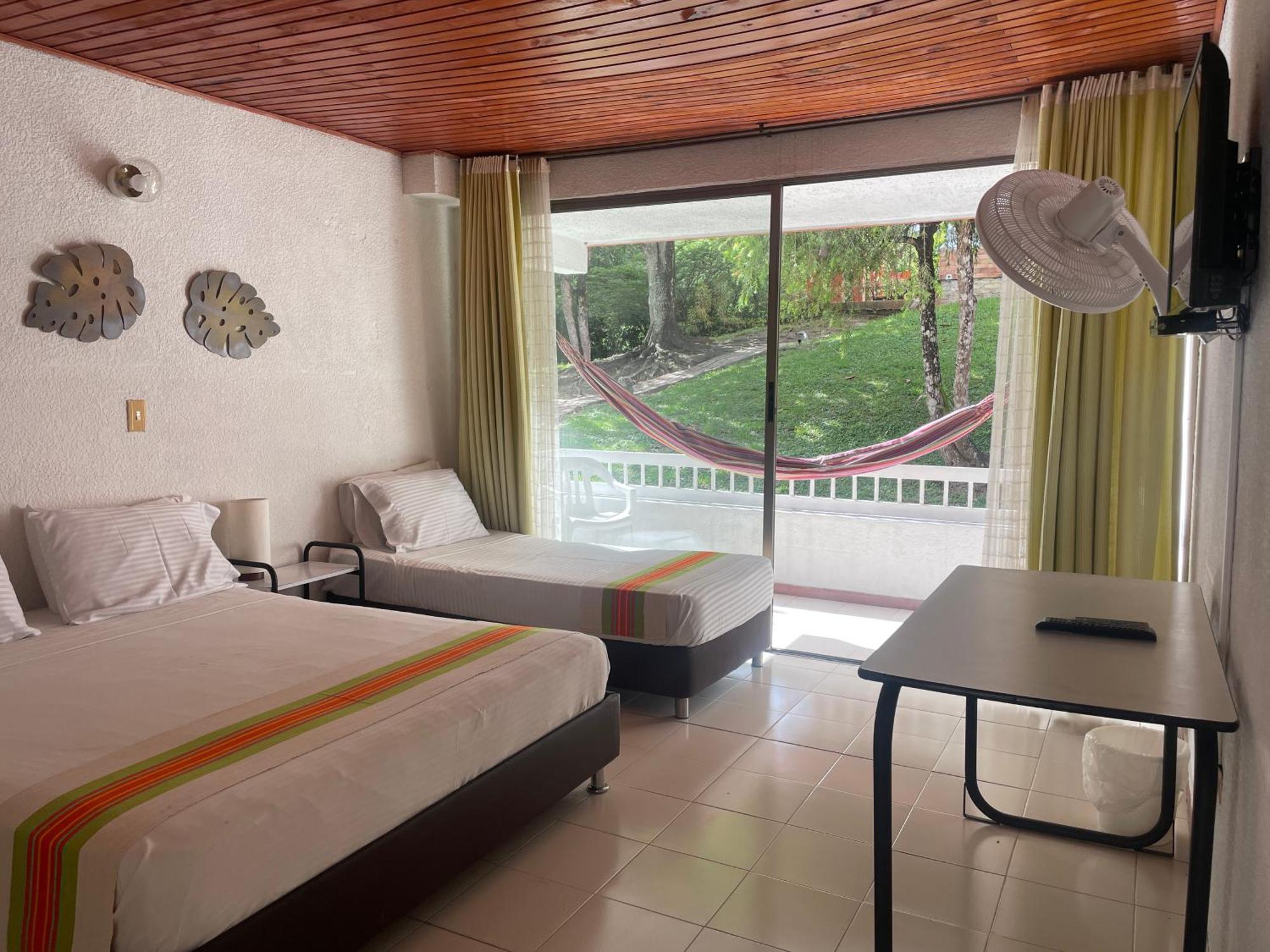 Hotel Hacienda El Diamante Villeta Exteriér fotografie