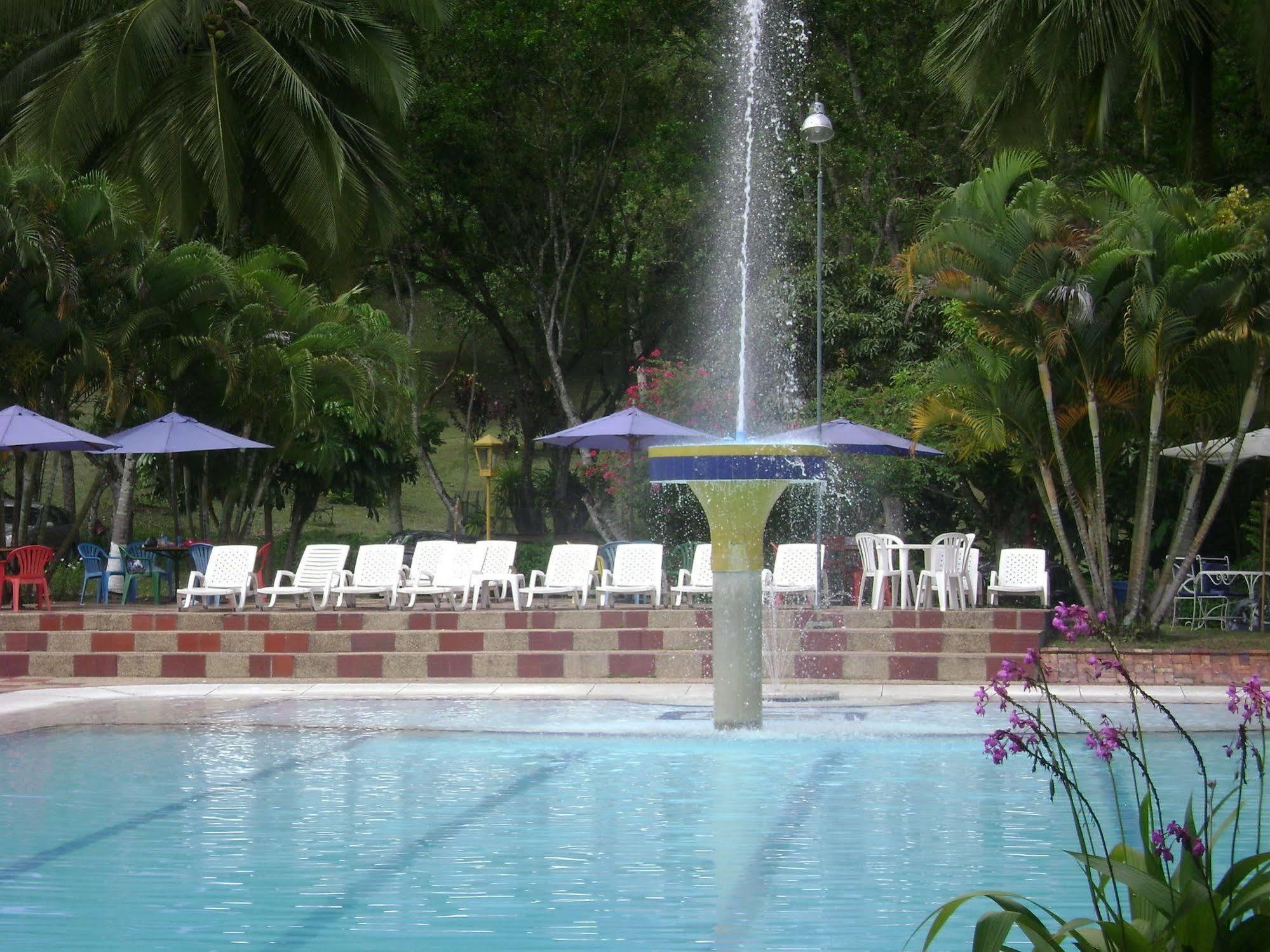 Hotel Hacienda El Diamante Villeta Exteriér fotografie