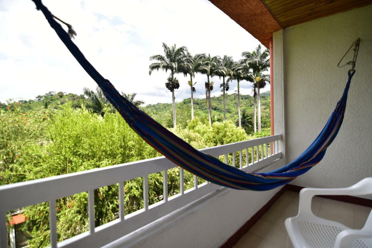 Hotel Hacienda El Diamante Villeta Exteriér fotografie